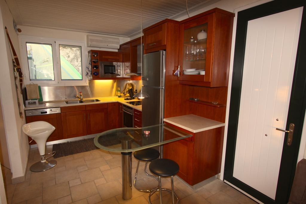 Corfu Glyfada Menigos Beach Apartments Екстер'єр фото