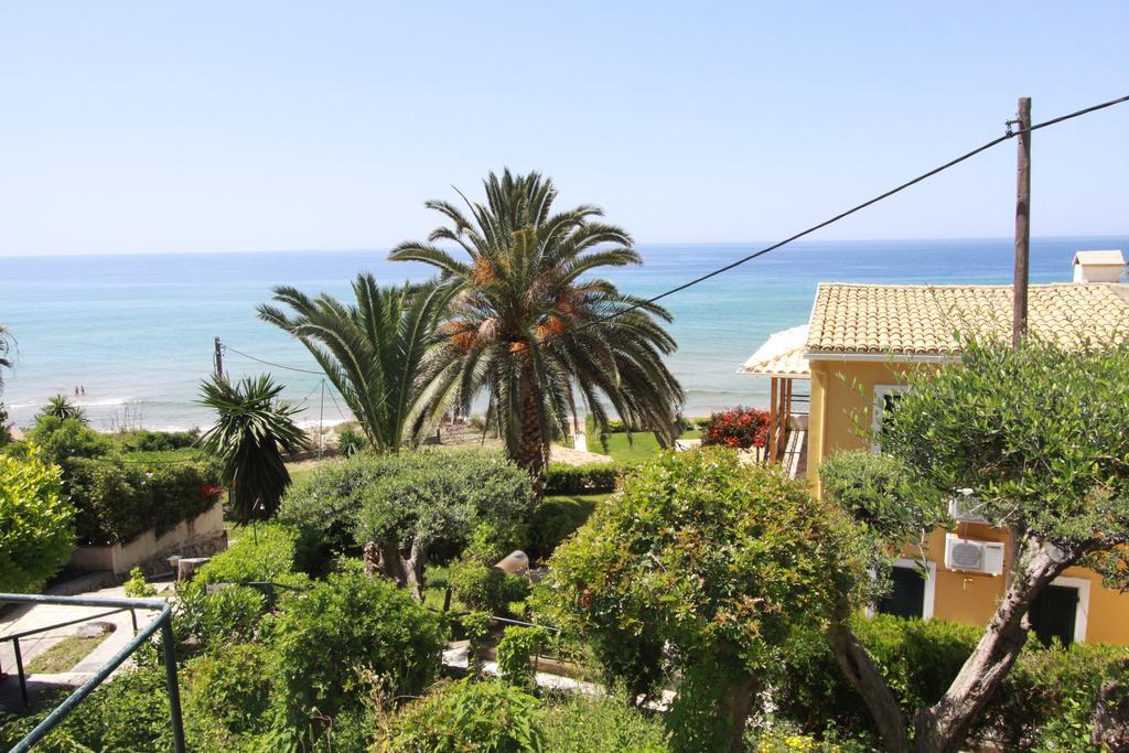 Corfu Glyfada Menigos Beach Apartments Екстер'єр фото
