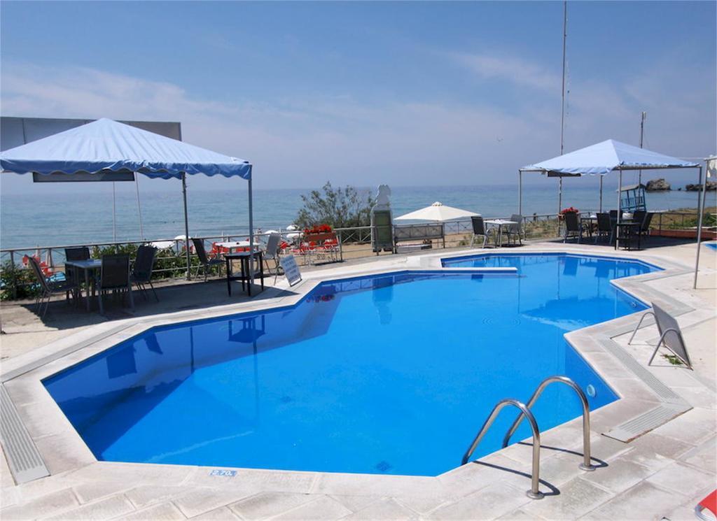 Corfu Glyfada Menigos Beach Apartments Екстер'єр фото