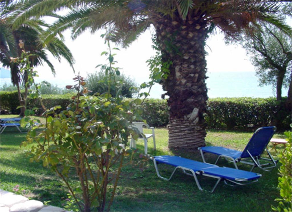 Corfu Glyfada Menigos Beach Apartments Екстер'єр фото
