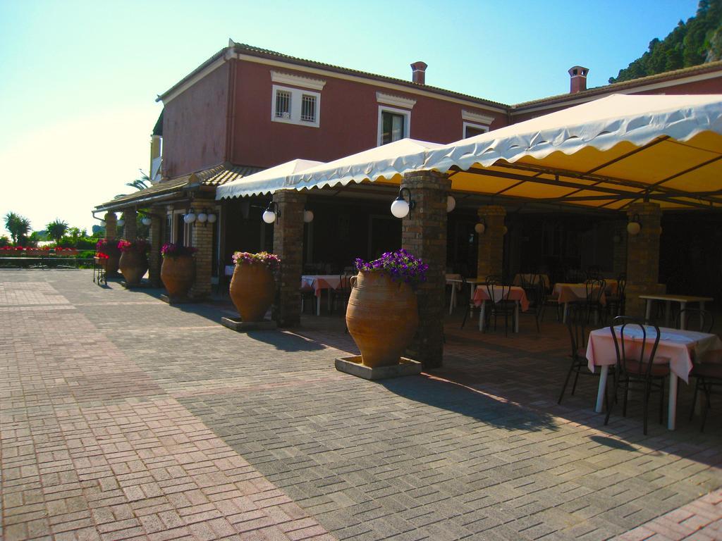 Corfu Glyfada Menigos Beach Apartments Екстер'єр фото