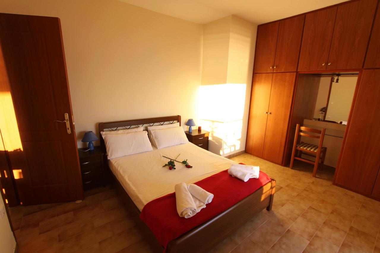 Corfu Glyfada Menigos Beach Apartments Екстер'єр фото