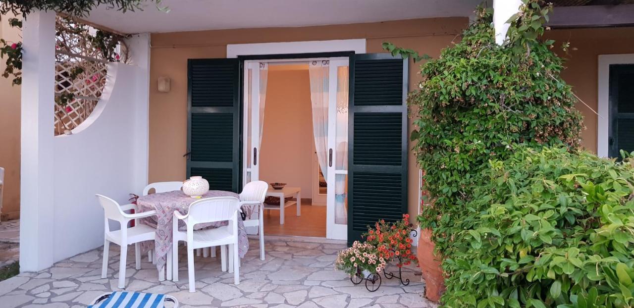 Corfu Glyfada Menigos Beach Apartments Екстер'єр фото