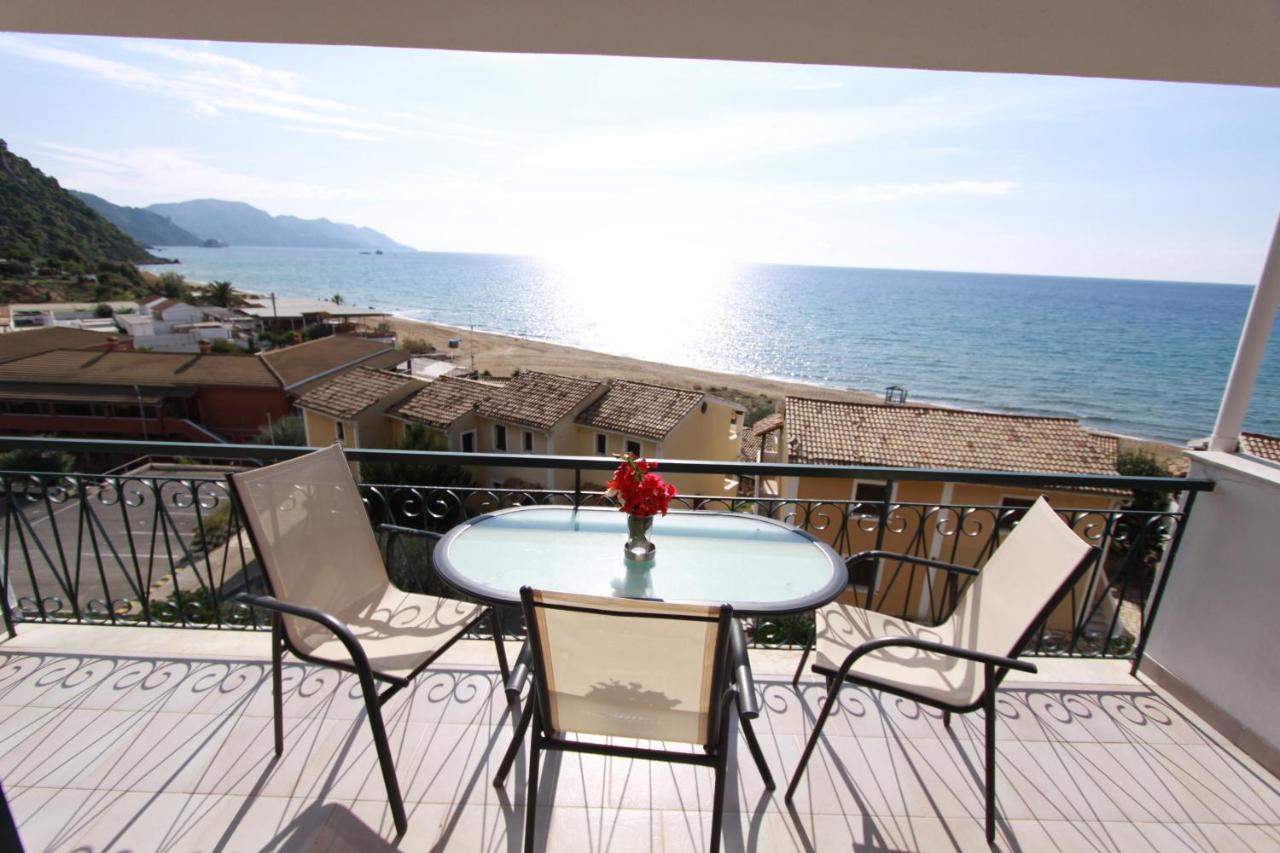 Corfu Glyfada Menigos Beach Apartments Екстер'єр фото