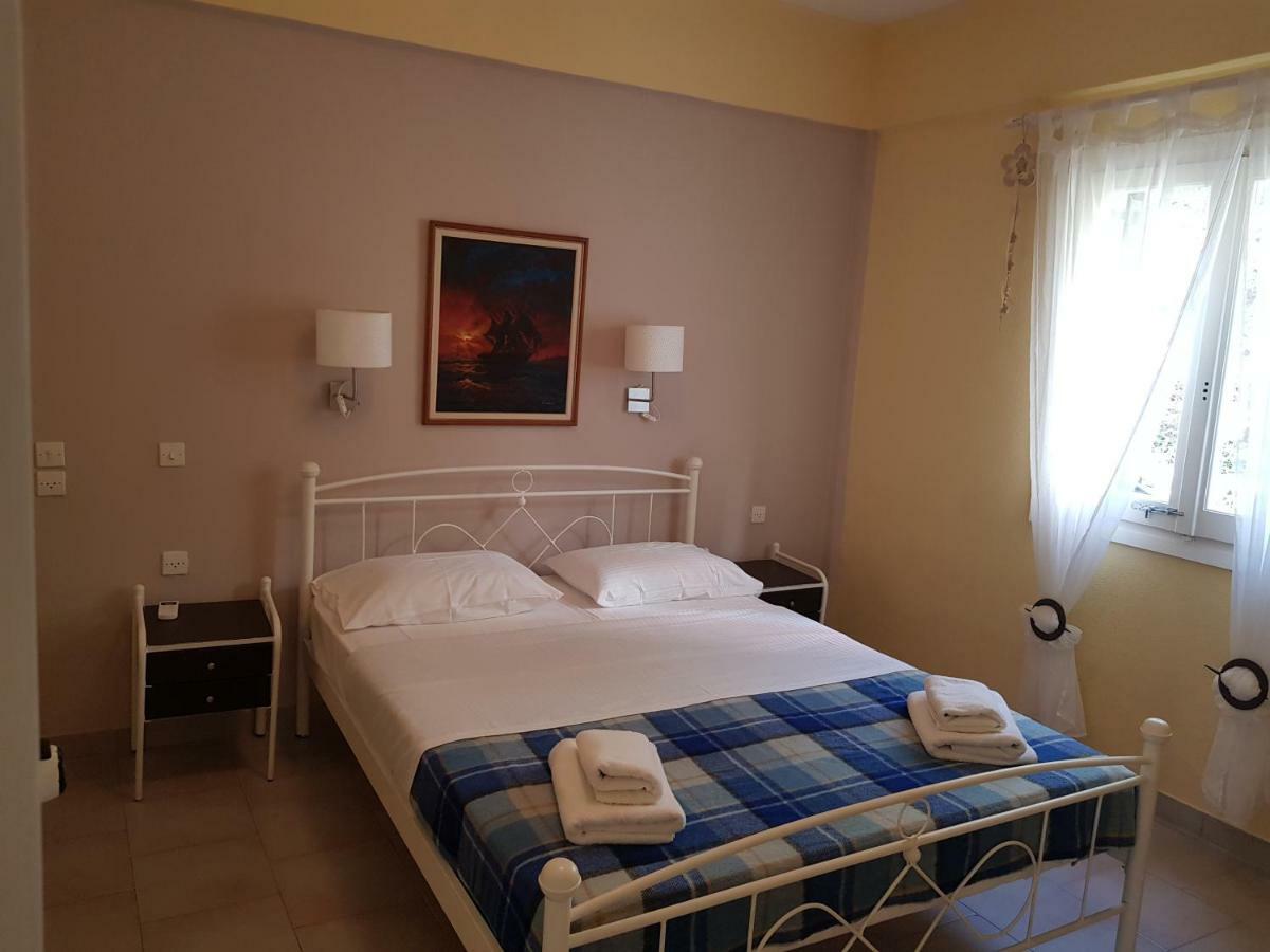 Corfu Glyfada Menigos Beach Apartments Екстер'єр фото
