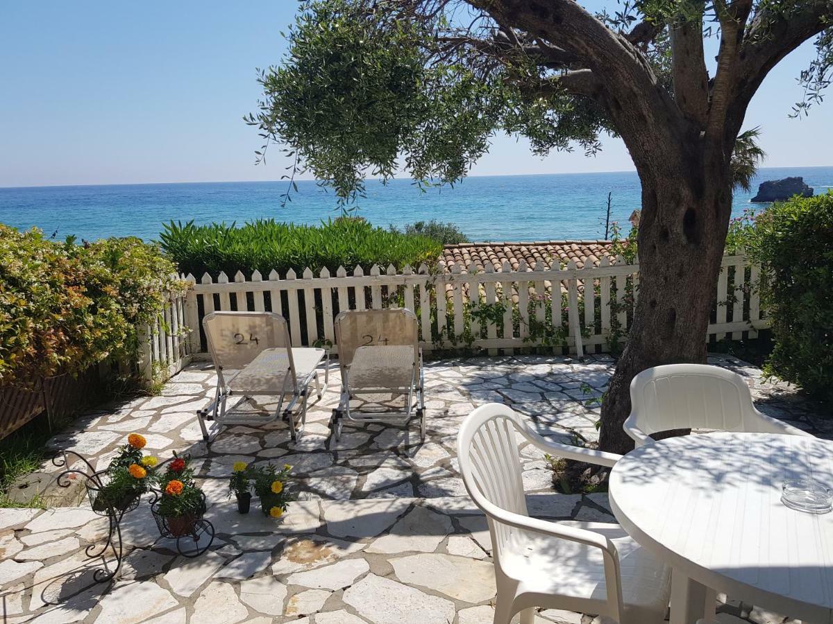 Corfu Glyfada Menigos Beach Apartments Екстер'єр фото
